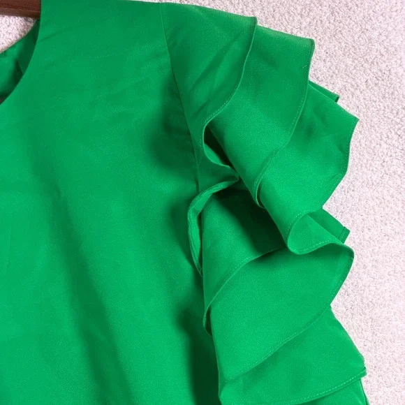 GLAM Ruffled Crew Neck Blouse Flutter Sleeve Chic Emerald Green Boutique NWT - Picture 3 of 7